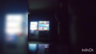 [露出] 自販機の前で野外オナニー japanese outdoor masturbation