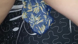 Hijastro folla a su madura madrastra y se corre dentro de su enorme vagina - Marianniz