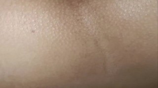 se que tengo la verga pequeña pero aun asi mi me busca para que le penetre ese coño jugoso