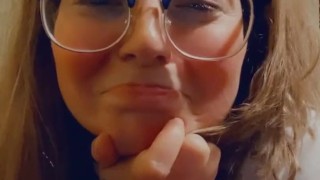 I m SOOOO HORNY and I HAVE NO ONE TO FUUUUCK 🔮