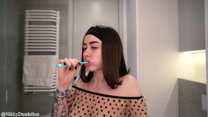 Woke up with a stranger in bed and got fucked again with cum in pussy