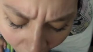 my best friend gives me a blowjob when her wake up