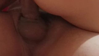 Parte 2 mi esposo me venda los ojos y su amigo me folla bien Rico