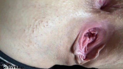 POV Секс с милой розовой киской в юбке