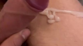 Gran polla sin cortar se corre