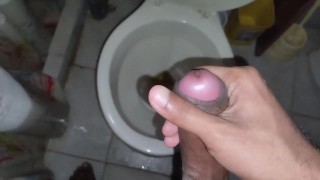 Male masturbation until cumming