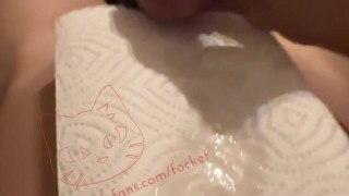 Huge cumshot