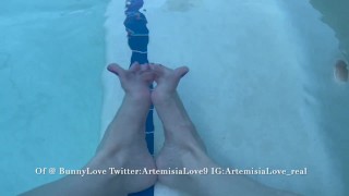Artemisia Love POV feet fetish in the pool OF@BunnyLove Twitter:ArtemisiaLove9 IG:ArtemisiaLove_real