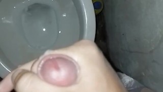 Pajeandome en el baño leche irviendo