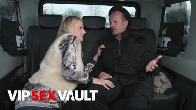Sexy Client Katie Sky Enjoys Traffic Sex With Naughty Driver - VIP SEX VAULT