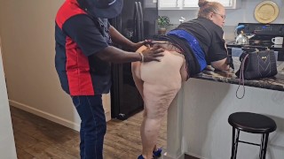 Big ass cheating wife seduces mechanic and gives him blowjob as payment for repair