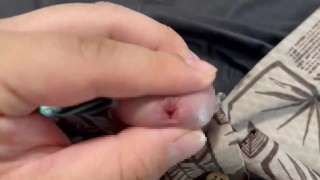 尿道の中にはいやらしい汁がドロドロ