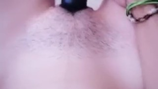 Mi novia me envía vídeo masturbandose por Whatsapp, mexicana con vibrador, hermosa vagina