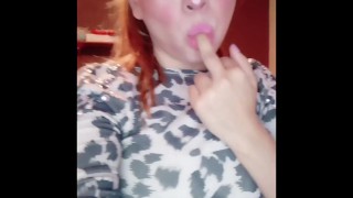 Vídeo completo en mi onlyfans @lovelymuua Rica cachonda masturbándose 🍑❤️‍🔥🫶