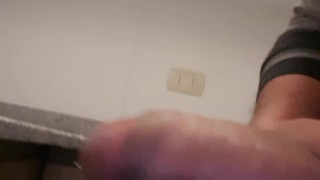 Masturbacion en la cocina