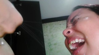 leche en la cara de mi amiga