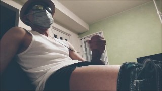 【もっこり＆手コキ】昼間からエロ動画見ながら、喘いでは扱く20代の休日の過ごし方