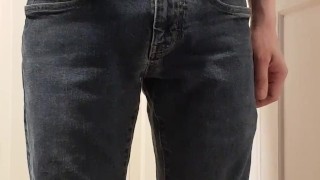 Soaking jeans with lots of pee