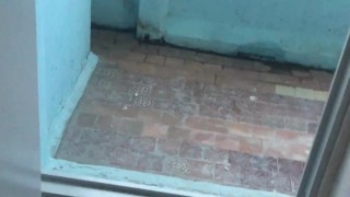 Подрочил там где ходят люди и кончил, дрочу в публичном месте, masturbating in public