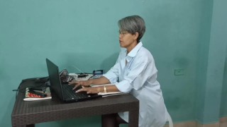 My stepson's pervert is horny and he looks for me to suck his dick and end up fucking me too rich