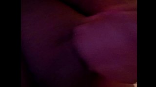 El pendejo de mi amigo me manda video masturbándose para mi