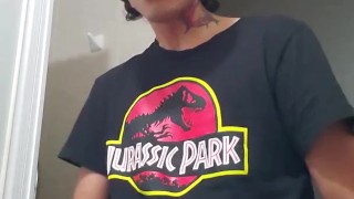 I cum in the bathroom while my cousin prepares dinner 🥵💦