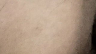 Mi hermanastro me pidió que se la chupara mientras no hay nadie 😈💦🫢