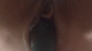 Me toco mucho cuando estoy sólita, caliente y mojada