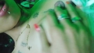 Las ganas que me dieron de tocarme la Cuca y las tetas delicioso