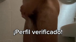 me grabe masturbandome