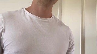 Naked delivery boy! 🎁