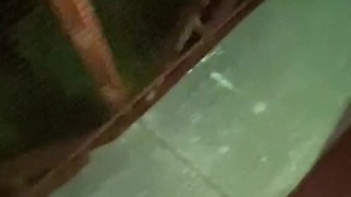 En la calle me encanta MEAR para marcar territorio como la perrita que soy