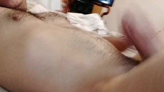 Big White Dick wanking!!