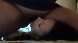 Я сижу на лице у моей подруги, пока ее парень в душе - Lesbian_illusion