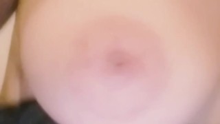 Brincando com ast tetas