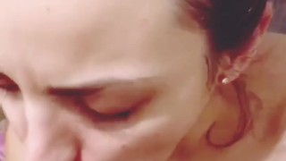 Le gusta la verga a la madura