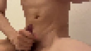 【Japanese boy】乳首いじりながら風呂場でシコシコ射精っ！