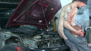 SEXY MECHANIC Vilu Vidish GETS POUNDED Toyota AE101