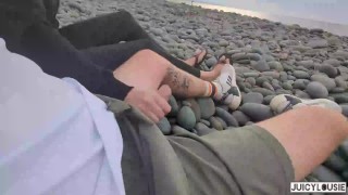Public Sex - On The Beach (juicylousie)