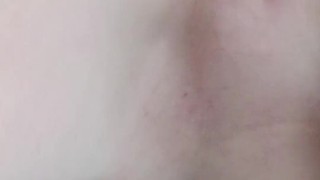 Сексвайф отдалась в машине