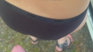 I jerk off cocks to make me cum on them