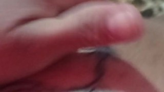 Quiero un gran pene en mi vagina estoy muy caliente..,,