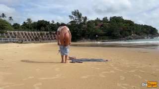 Забрался в окно к незнакомке, пока она отдыхала и трахнул её