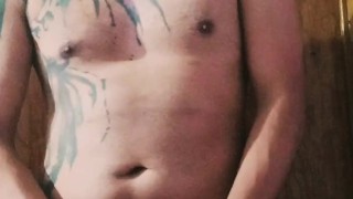 Pasando el tiempo, tocando mi verga