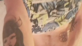 Vieni A Succhiare il Cazzo di Questo Ragazzo E Bevi Tutta La Sua Sborra