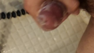 主観オナニーで我慢してみたけど、ちょっと乳首をいじったら、すぐ射精してしまう。