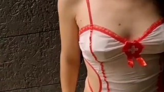 Esta ENFERMERA CULONA a domicilio RECIBE SEMEN EN SU CULO ENORME.