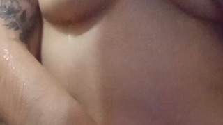 No tengo con kien jugar en el agua