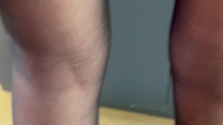 I wanted to cum on her pantyhose