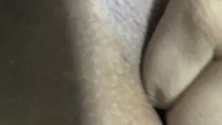 cinco dedos en su delicioso coño mojado